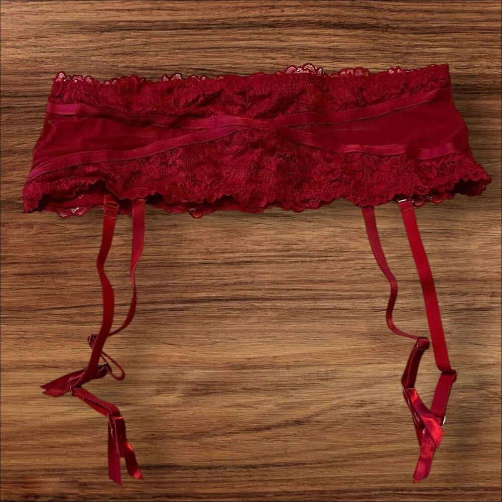 Maidenform Red Lace Garter Belt Adjustable Stocking Straps Size M